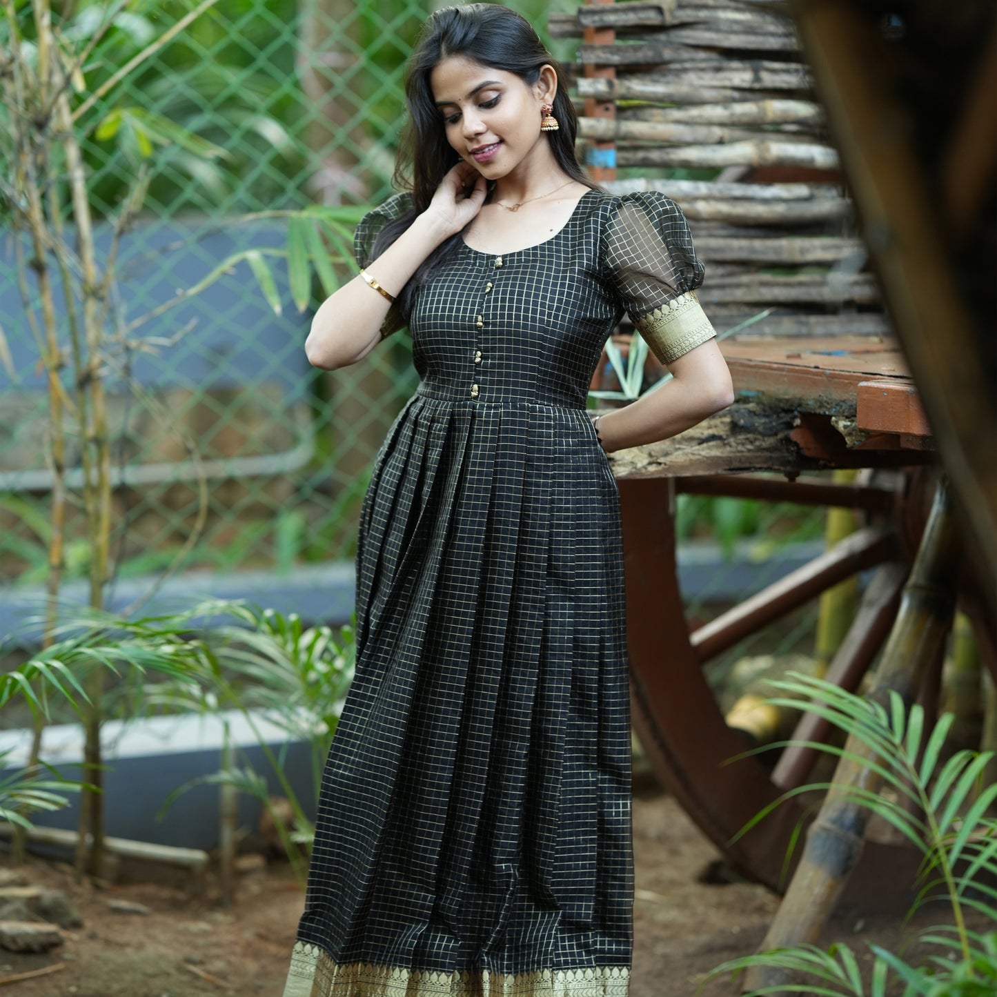 Ragini - Black checks with border