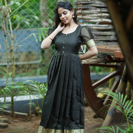 Ragini - Black checks with border