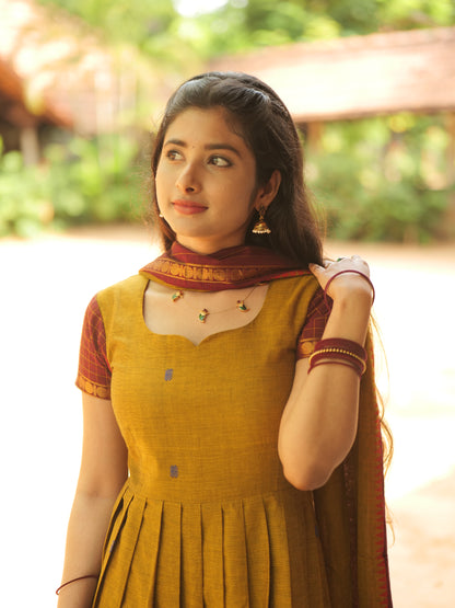 Mridula- Maroon border